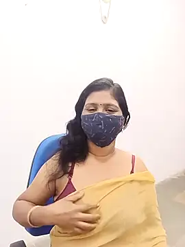 Snapshot of Lucky-Deepthi chatting on 02/28/25, 10:28 Lucky-Deepthi online show from 02/28/25, 10:28