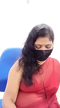 Snapshot of Lucky-Deepthi chatting on 03/02/25, 05:04 Lucky-Deepthi online show from 03/02/25, 05:04