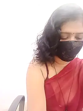 Snapshot of Lucky-Deepthi chatting on 03/10/25, 09:40 Lucky-Deepthi online show from 03/10/25, 09:40