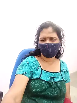 Snapshot of Lucky-Deepthi chatting on 03/12/25, 08:31 Lucky-Deepthi online show from 03/12/25, 08:31