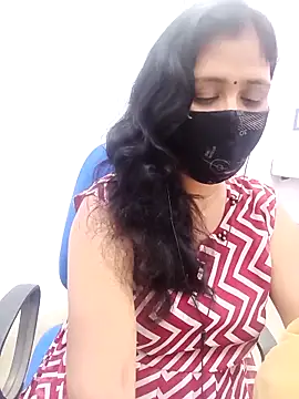 Snapshot of Lucky-Deepthi chatting on 03/14/25, 10:49 Lucky-Deepthi online show from 03/14/25, 10:49