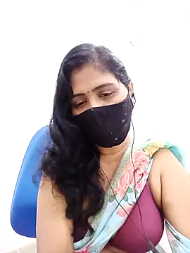 Snapshot of Lucky-Deepthi chatting on 10/19/25, 12:55 Lucky-Deepthi online show from 10/19/25, 12:55