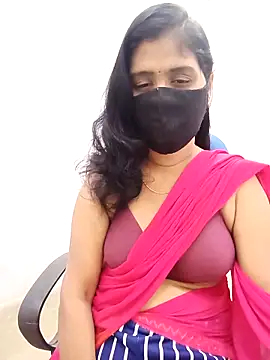 Snapshot of Lucky-Deepthi chatting on 11/19/25, 12:10 Lucky-Deepthi online show from 11/19/25, 12:10