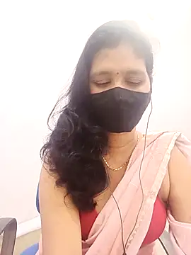Snapshot of Lucky-Deepthi chatting on 12/04/25, 09:56 Lucky-Deepthi online show from 12/04/25, 09:56