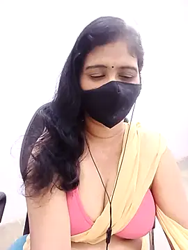 Snapshot of Lucky-Deepthi chatting on 04/05/26, 01:30 Lucky-Deepthi online show from 04/05/26, 01:30