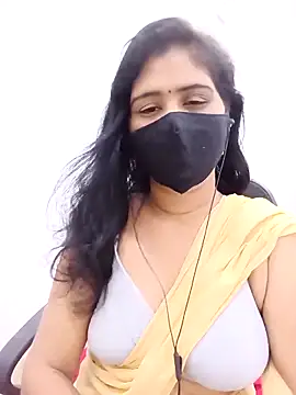 Snapshot of Lucky-Deepthi chatting on 04/11/26, 02:38 Lucky-Deepthi online show from 04/11/26, 02:38