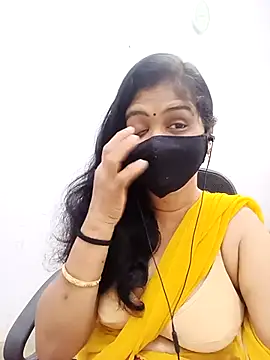 Snapshot of Lucky-Deepthi chatting on 04/13/26, 09:09 Lucky-Deepthi online show from 04/13/26, 09:09