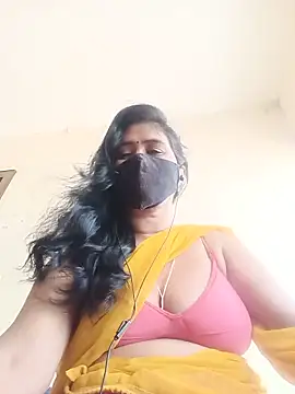 Snapshot of Lucky-Deepthi chatting on 06/02/26, 07:54 Lucky-Deepthi online show from 06/02/26, 07:54