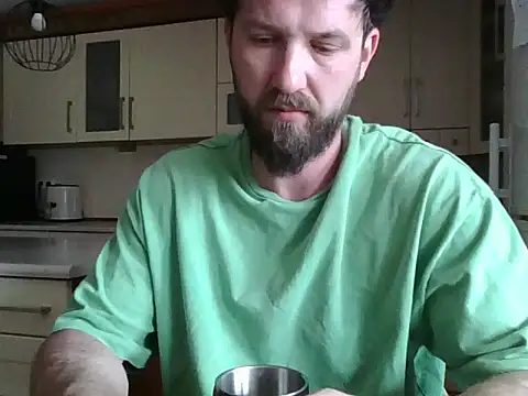 Snapshot of realdilf chatting on 04/24/26, 08:28 realdilf online show from 04/24/26, 08:28