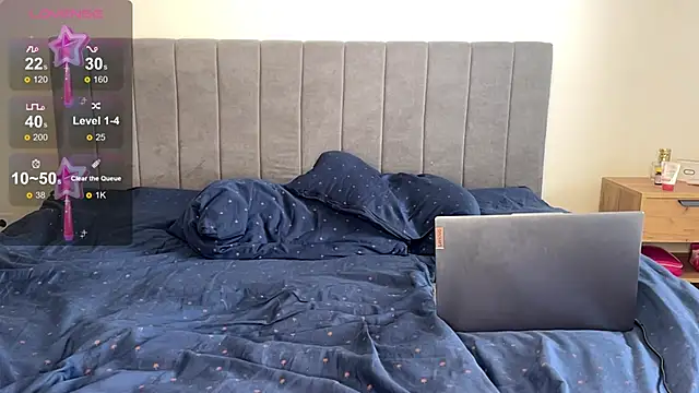 Snapshot of mammyboss18 chatting on 02/14/25, 09:34 mammyboss18 online show from 02/14/25, 09:34