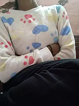 Snapshot of Barbie_183 chatting on 01/14/25, 09:13 Barbie 183 online show from 01/14/25, 09:13