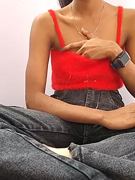 Snapshot of Barbie_183 chatting on 02/21/25, 09:02 Barbie 183 online show from 02/21/25, 09:02