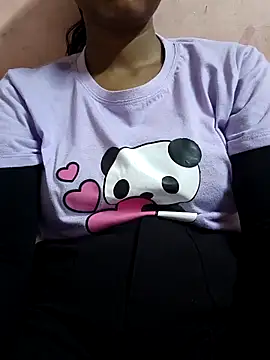 Snapshot of Barbie_183 chatting on 09/21/25, 06:26 Barbie 183 online show from 09/21/25, 06:26