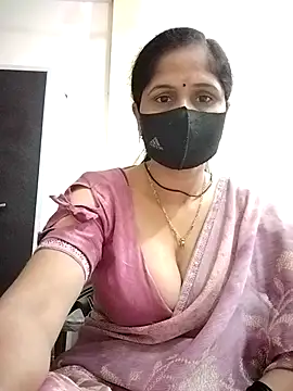 priyancyfun online show from 11/13/25, 01:48