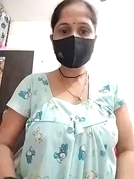 priyancyfun online show from 11/27/25, 04:14