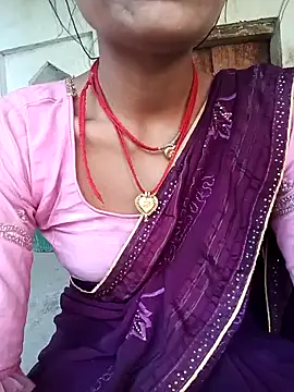 Amaya Bajwa online show from 02/02/25, 11:19