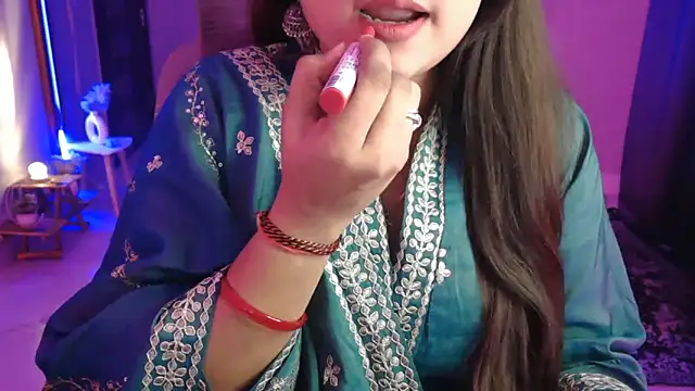 Mitikaa online show from 12/19/25, 02:02