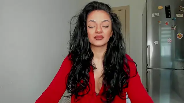 Snapshot of NNNoire chatting on 02/13/25, 07:24 NNNoire online show from 02/13/25, 07:24