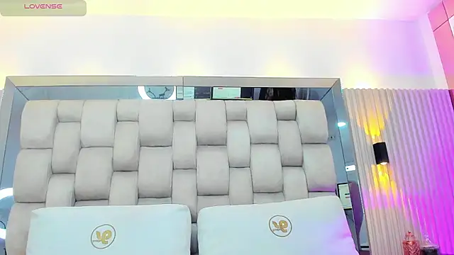 ashlyn parker online show from 02/23/25, 07:28