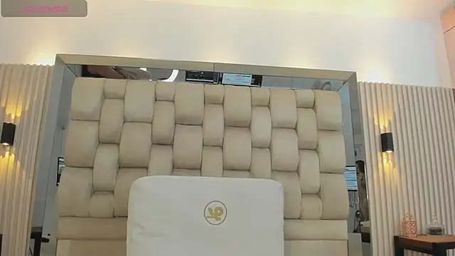 ashlyn parker online show from 03/18/25, 02:04