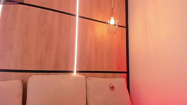 ashlyn parker online show from 10/08/25, 08:39