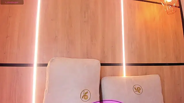 ashlyn parker online show from 12/02/25, 08:04