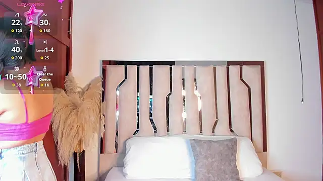 ssofijohnsonx online show from 11/29/25, 01:03