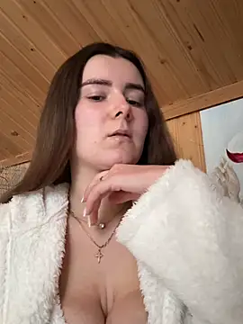 Snapshot of mewKate chatting on 02/19/26, 02:57 mewKate online show from 02/19/26, 02:57