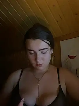 Snapshot of mewKate chatting on 07/03/26, 06:58 mewKate online show from 07/03/26, 06:58