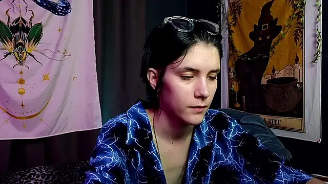 Hyeon Jin online show from 01/20/25, 12:36