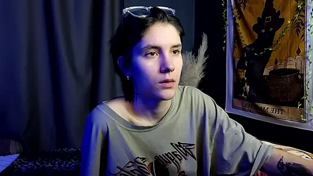 Hyeon Jin online show from 02/03/25, 12:47