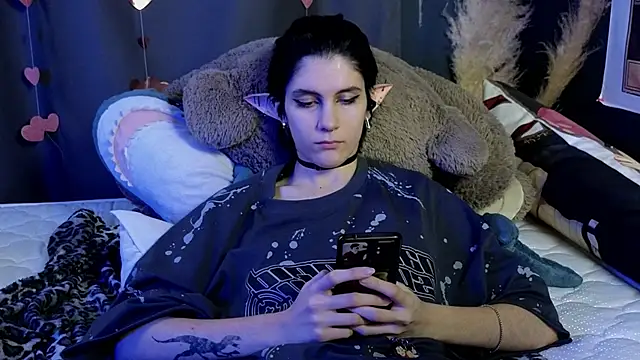 Hyeon Jin online show from 02/21/25, 09:56