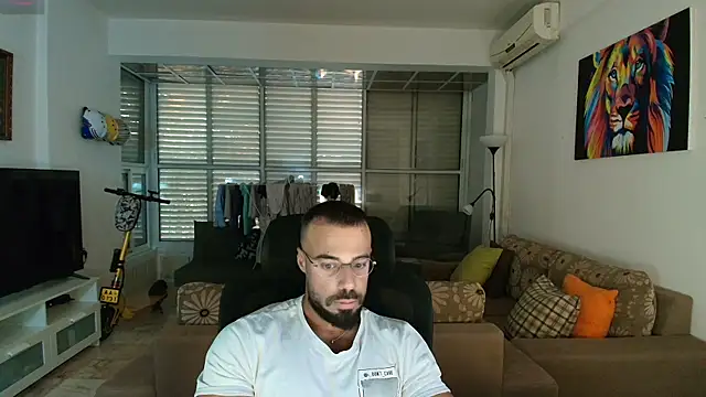 Snapshot of todddantes25 chatting on 11/21/25, 02:27 todddantes25 online show from 11/21/25, 02:27