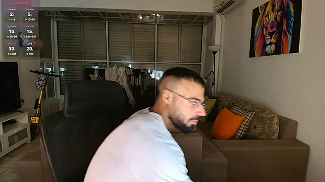 Snapshot of todddantes25 chatting on 12/18/25, 08:48 todddantes25 online show from 12/18/25, 08:48