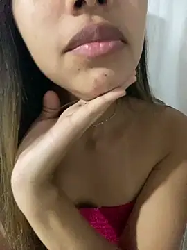 LuizaDiaz online show from 02/11/25, 09:46