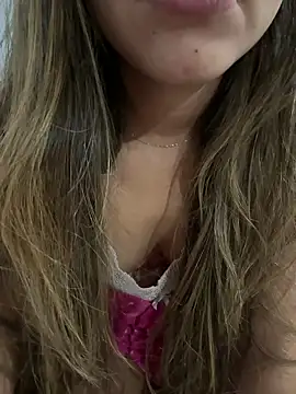 LuizaDiaz online show from 10/15/25, 01:39