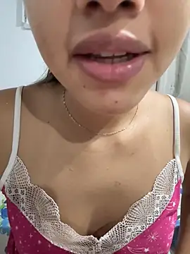 LuizaDiaz online show from 10/19/25, 12:22