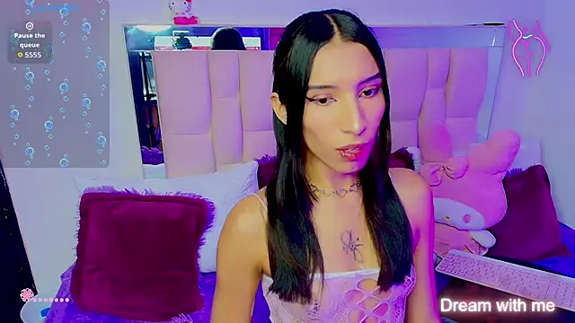 Snapshot of Silver_Rosex chatting on 12/20/25, 03:02 Silver Rosex online show from 12/20/25, 03:02