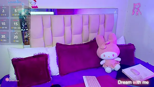 Snapshot of Silver_Rosex chatting on 02/07/26, 01:20 Silver Rosex online show from 02/07/26, 01:20