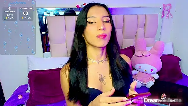 Snapshot of Silver_Rosex chatting on 02/20/26, 01:24 Silver Rosex online show from 02/20/26, 01:24