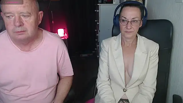 boeslaboes1 online show from 12/14/25, 02:28