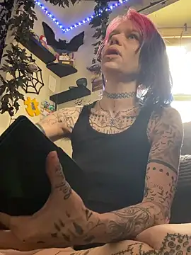 trashbrat online show from 05/19/26, 08:26