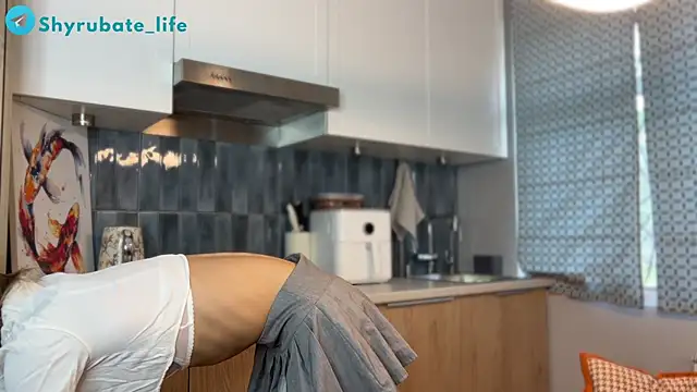 Snapshot of Shyrubate chatting on 04/03/26, 06:55 Shyrubate online show from 04/03/26, 06:55