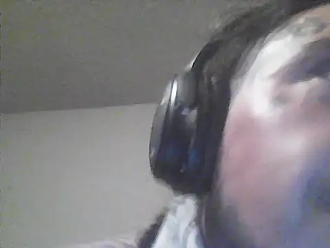 justthetip4209 online show from 05/06/26, 01:57