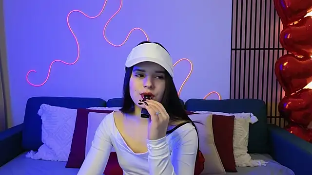 Harleen Moore online show from 02/13/25, 11:06