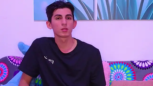 Ana and Leo online show from 01/19/26, 02:21