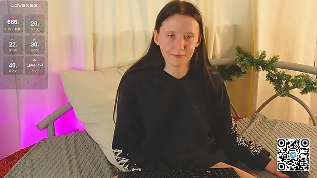 mon lola online show from 01/12/25, 12:23