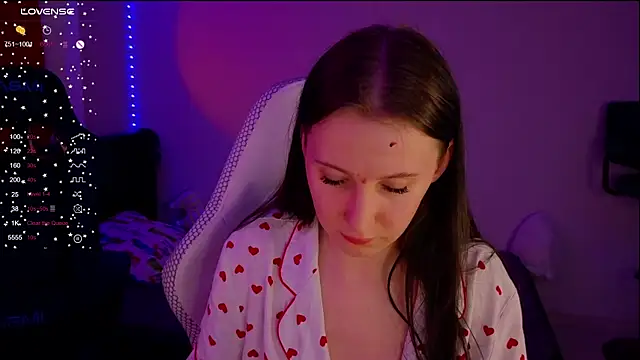 mon lola online show from 03/15/25, 08:43