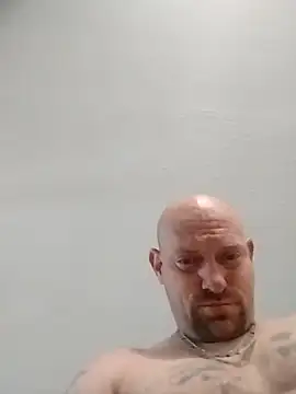 jayjay198080 online show from 01/26/25, 03:47