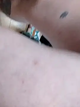 jayjay198080 online show from 02/11/25, 12:28